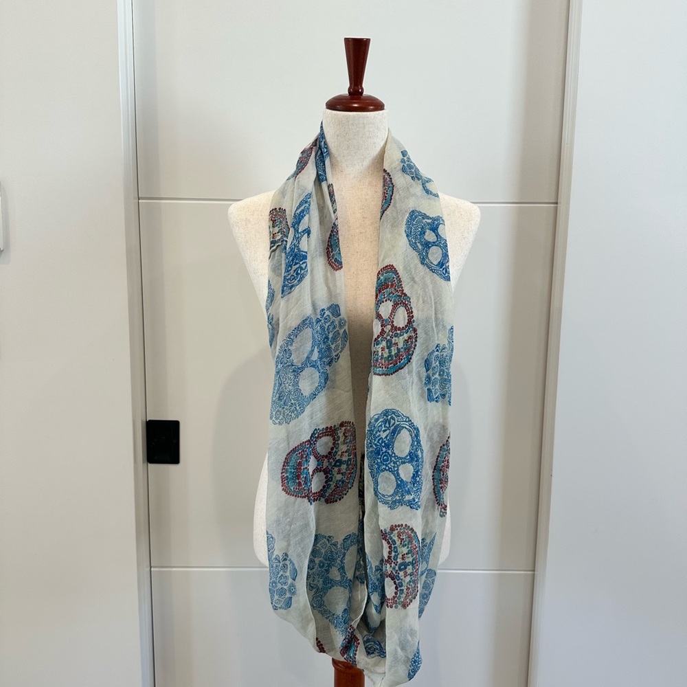 Skull Patterned Infinity Scarf in Blue and Cream